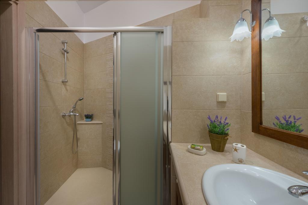 فيلا Rodia House لاردوس المظهر الخارجي الصورة